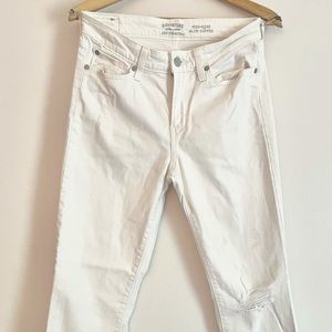 White Levi’s SIGNATURE jeans